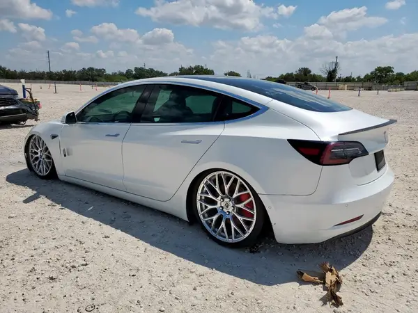 5YJ3E1EB9KF454993 2019 TESLA MODEL 3 - Image 2