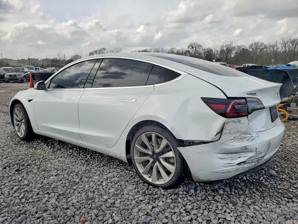5YJ3E1EB9KF477786 2019 TESLA MODEL 3 - Image 2