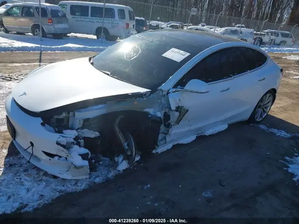 5YJ3E1EB9KF487072 2019 TESLA MODEL 3 - Image 2