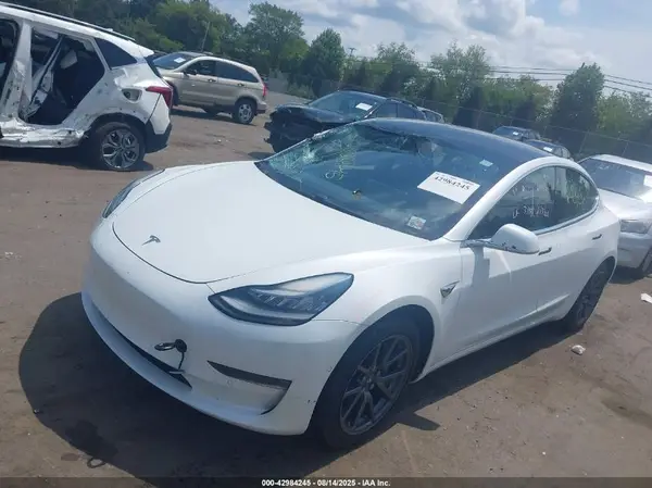 5YJ3E1EB9KF493390 2019 TESLA MODEL 3 - Image 2