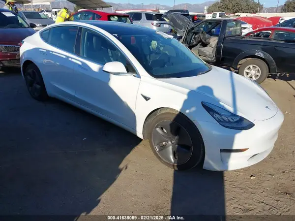 5YJ3E1EB9KF511158 2019 TESLA MODEL 3 - Image 1