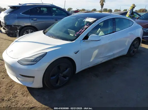 5YJ3E1EB9KF511158 2019 TESLA MODEL 3 - Image 2