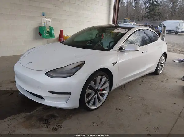 5YJ3E1EB9KF514450 2019 TESLA MODEL 3 - Image 2