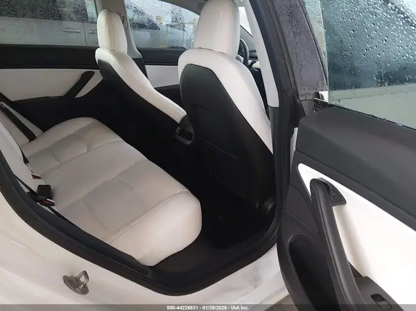5YJ3E1EB9KF514450 2019 TESLA MODEL 3 - Image 8