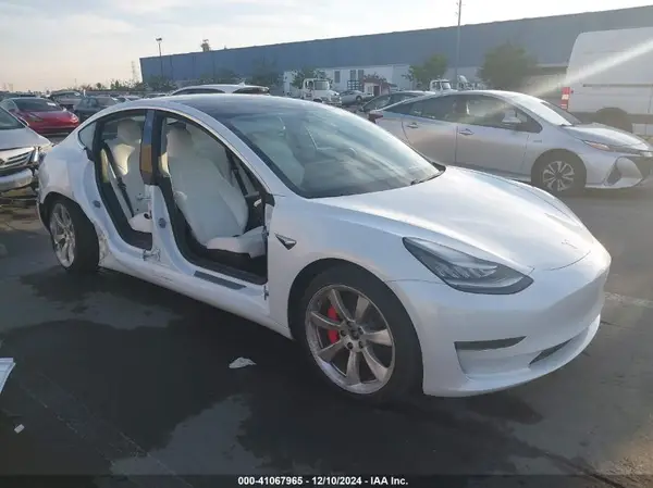 5YJ3E1EB9KF514626 2019 TESLA MODEL 3 - Image 1