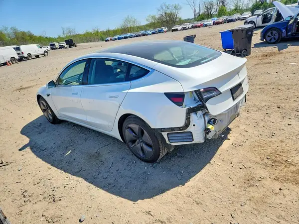 5YJ3E1EB9KF515730 2019 TESLA MODEL 3 - Image 2