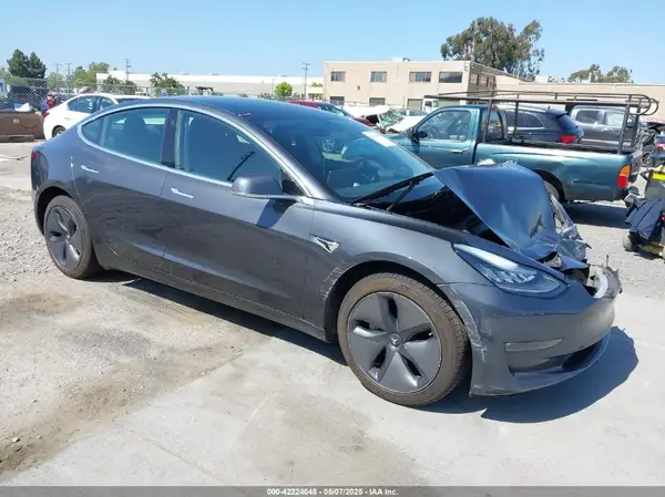 5YJ3E1EB9KF526596 2019 TESLA MODEL 3 - Image 1