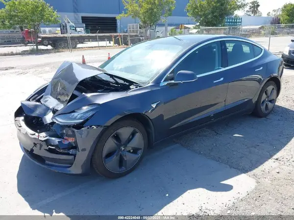 5YJ3E1EB9KF526596 2019 TESLA MODEL 3 - Image 2