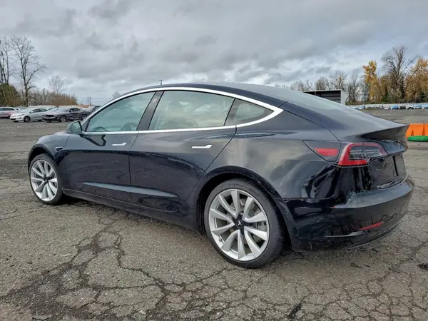 5YJ3E1EB9LF600682 2020 TESLA MODEL 3 - Image 2