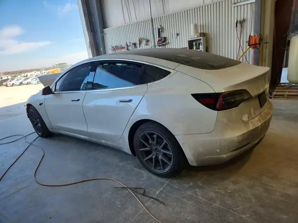 5YJ3E1EB9LF618227 2020 TESLA MODEL 3 - Image 2