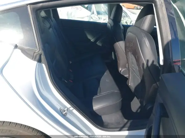5YJ3E1EB9LF618907 2020 TESLA MODEL 3 - Image 8