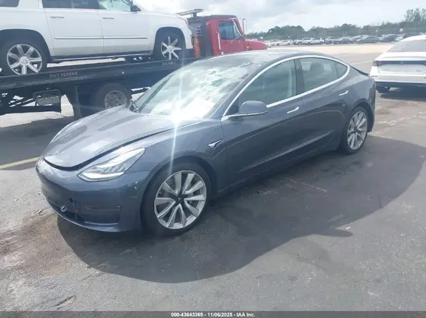 5YJ3E1EB9LF620088 2020 TESLA MODEL 3 - Image 2