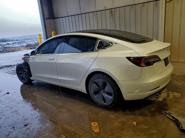 5YJ3E1EB9LF622181 2020 TESLA MODEL 3 - Image 2