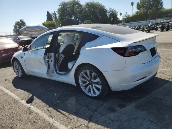 5YJ3E1EB9LF622889 2020 TESLA MODEL 3 - Image 2