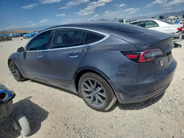 5YJ3E1EB9LF635285 2020 TESLA MODEL 3 - Image 2