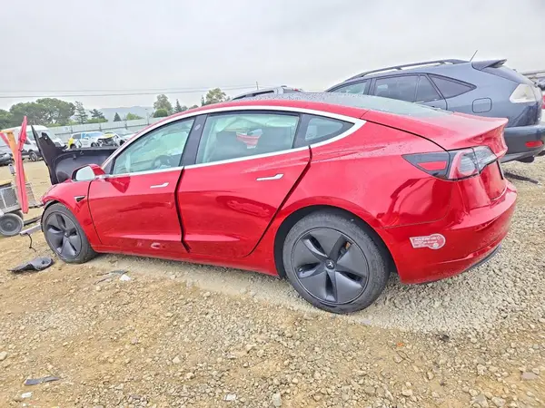 5YJ3E1EB9LF636016 2020 TESLA MODEL 3 - Image 2