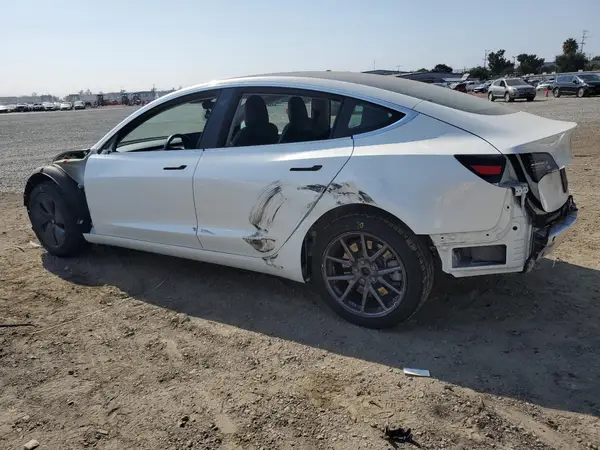 5YJ3E1EB9LF650255 2020 TESLA MODEL 3 - Image 2