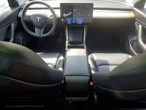 5YJ3E1EB9LF650675 2020 TESLA MODEL 3 - Image 8