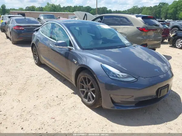 5YJ3E1EB9LF667993 2020 TESLA MODEL 3 - Image 1