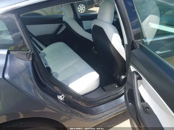 5YJ3E1EB9LF667993 2020 TESLA MODEL 3 - Image 8