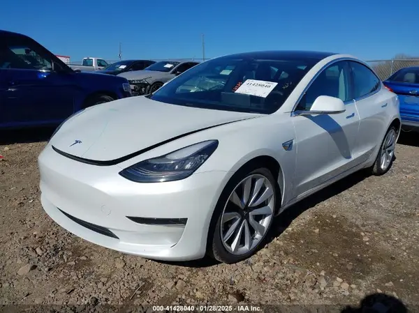 5YJ3E1EB9LF746824 2020 TESLA MODEL 3 - Image 2