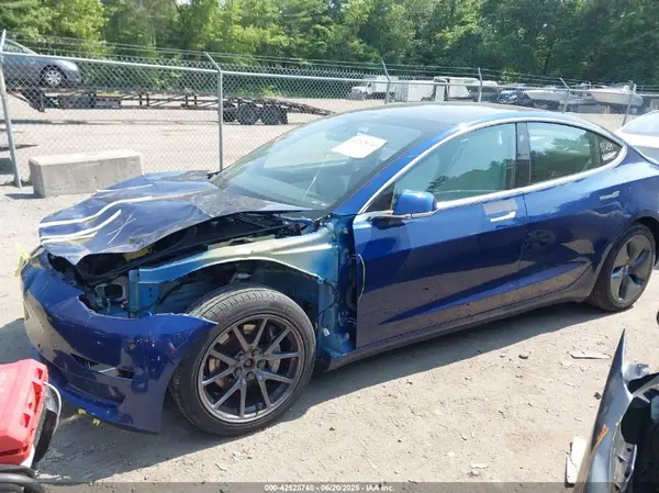 5YJ3E1EB9LF791259 2020 TESLA MODEL 3 - Image 2