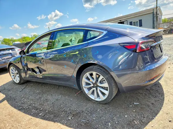 5YJ3E1EB9LF791469 2020 TESLA MODEL 3 - Image 2