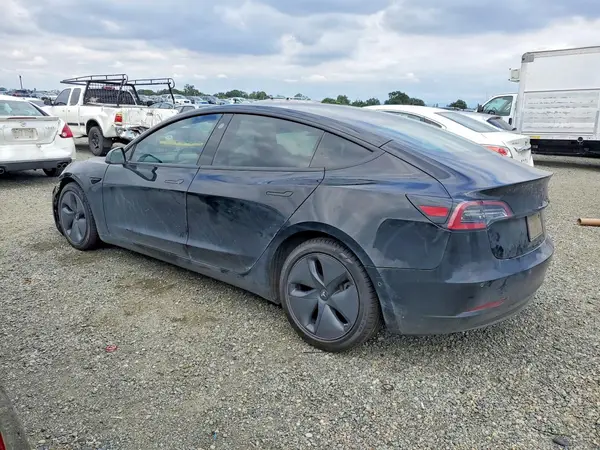 5YJ3E1EB9LF798051 2020 TESLA MODEL 3 - Image 2