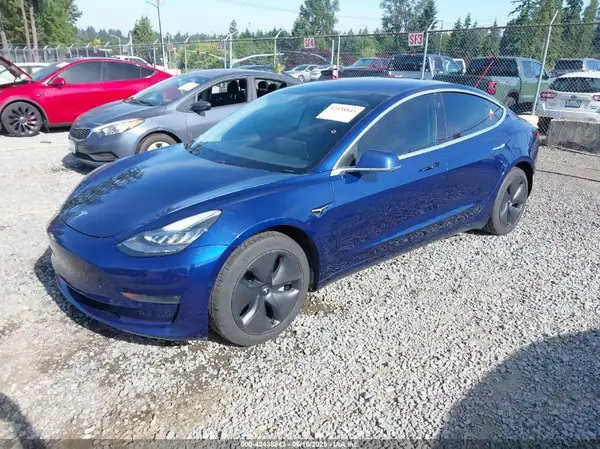 5YJ3E1EB9LF800400 2020 TESLA MODEL 3 - Image 2