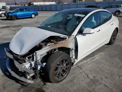5YJ3E1EB9MF001010 2021 TESLA MODEL 3