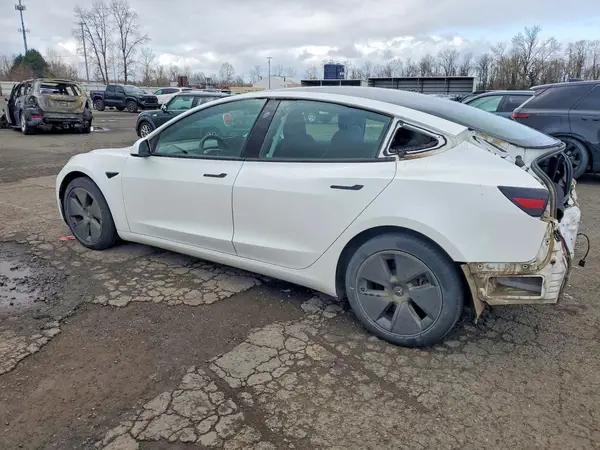 5YJ3E1EB9MF002237 2021 TESLA MODEL 3 - Image 2