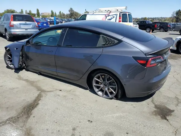 5YJ3E1EB9MF002318 2021 TESLA MODEL 3 - Image 2