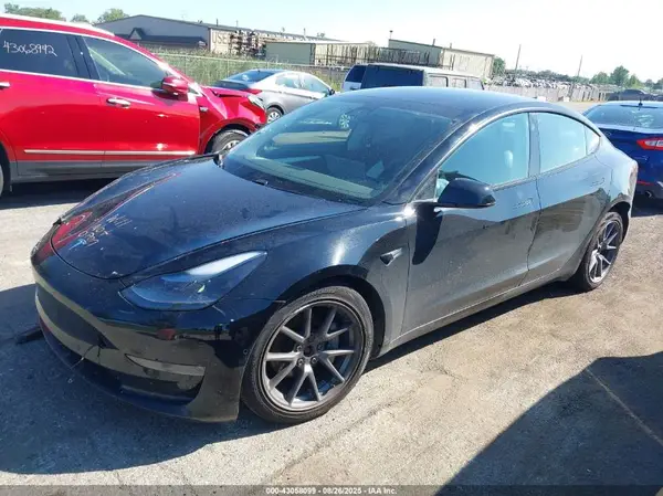 5YJ3E1EB9MF020074 2021 TESLA MODEL 3 - Image 2