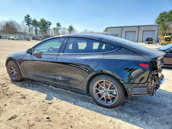 5YJ3E1EB9MF028238 2021 TESLA MODEL 3 - Image 2