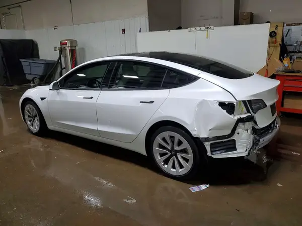 5YJ3E1EB9MF033505 2021 TESLA MODEL 3 - Image 2