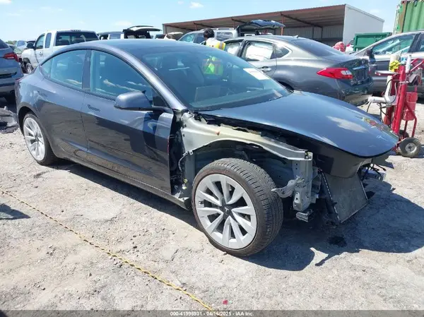 5YJ3E1EB9MF033942 2021 TESLA MODEL 3 - Image 1