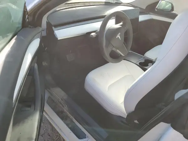5YJ3E1EB9MF035738 2021 TESLA MODEL 3 - Image 8