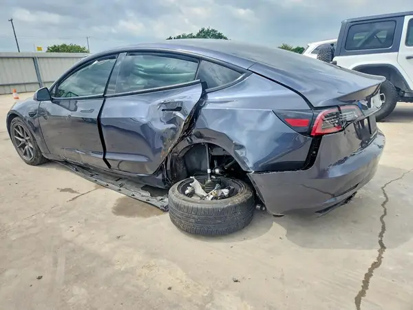 5YJ3E1EB9MF037053 2021 TESLA MODEL 3 - Image 2