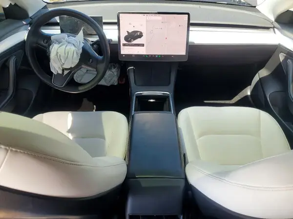 5YJ3E1EB9MF046352 2021 TESLA MODEL 3 - Image 8