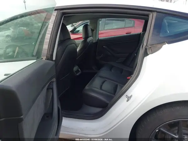 5YJ3E1EB9MF049560 2021 TESLA MODEL 3 - Image 8