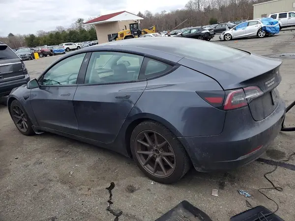 5YJ3E1EB9MF060171 2021 TESLA MODEL 3 - Image 2