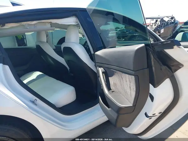 5YJ3E1EB9MF072028 2021 TESLA MODEL 3 - Image 8