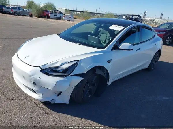5YJ3E1EB9MF085877 2021 TESLA MODEL 3 - Image 2