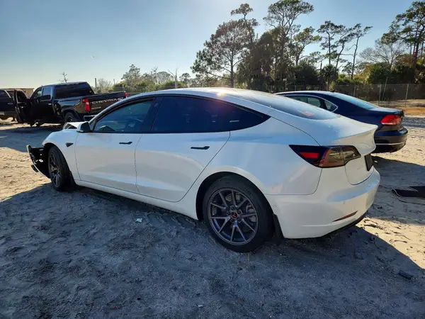 5YJ3E1EB9MF099181 2021 TESLA MODEL 3 - Image 2
