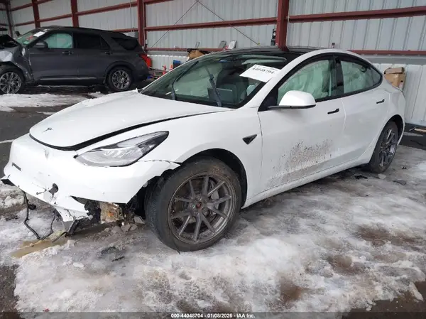 5YJ3E1EB9MF836881 2021 TESLA MODEL 3 - Image 2