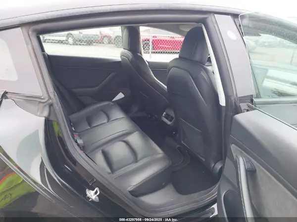 5YJ3E1EB9MF855544 2021 TESLA MODEL 3 - Image 8