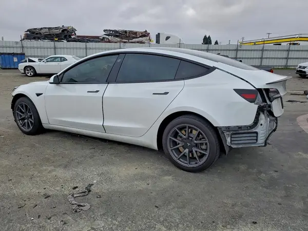 5YJ3E1EB9MF863191 2021 TESLA MODEL 3 - Image 2