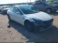 5YJ3E1EB9MF869573 2021 TESLA MODEL 3