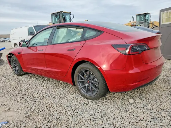 5YJ3E1EB9MF874322 2021 TESLA MODEL 3 - Image 2