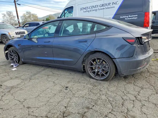 5YJ3E1EB9MF874854 2021 TESLA MODEL 3 - Image 2
